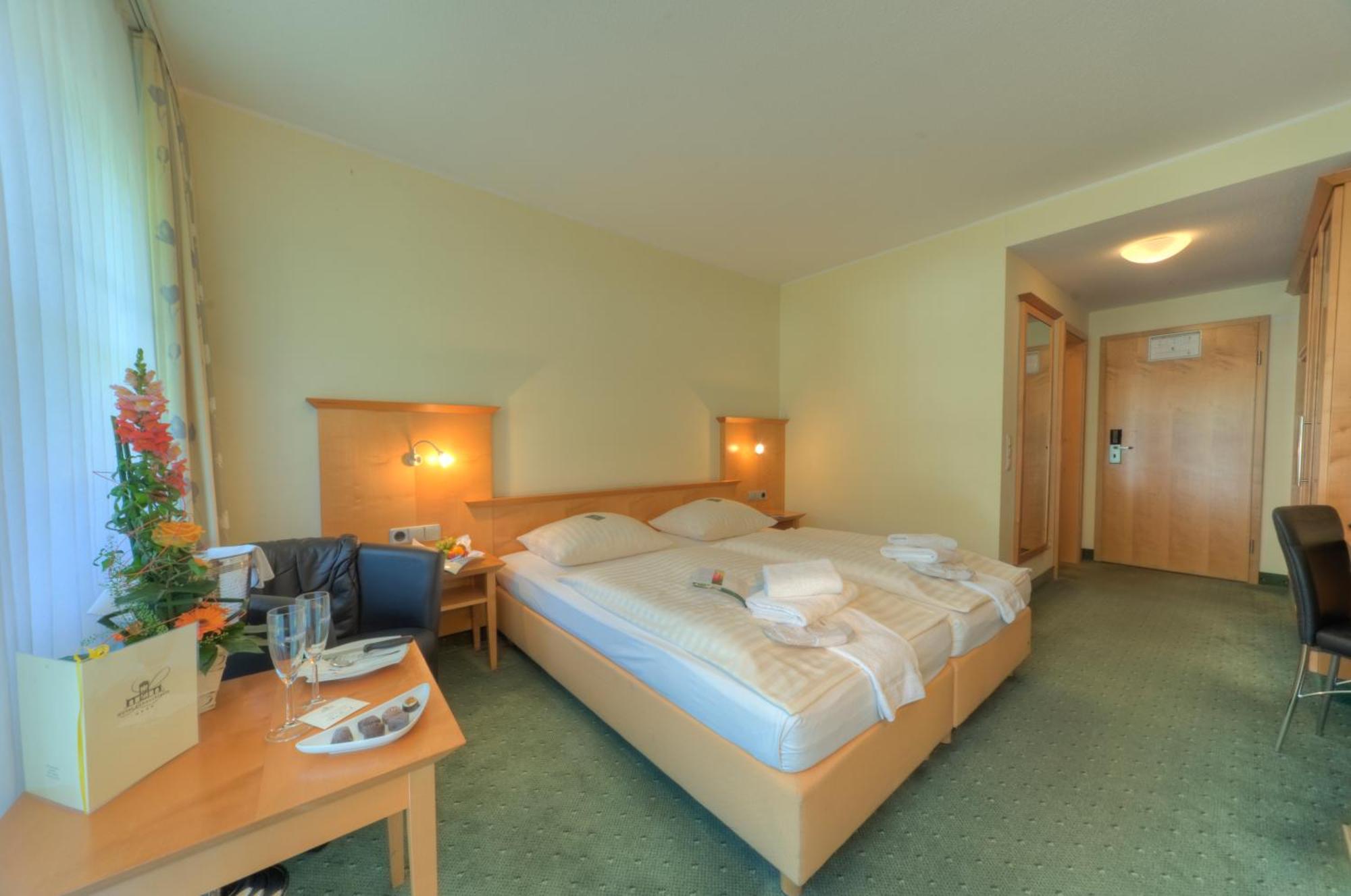 Hotel Lahnschleife Вейлбург Екстериор снимка