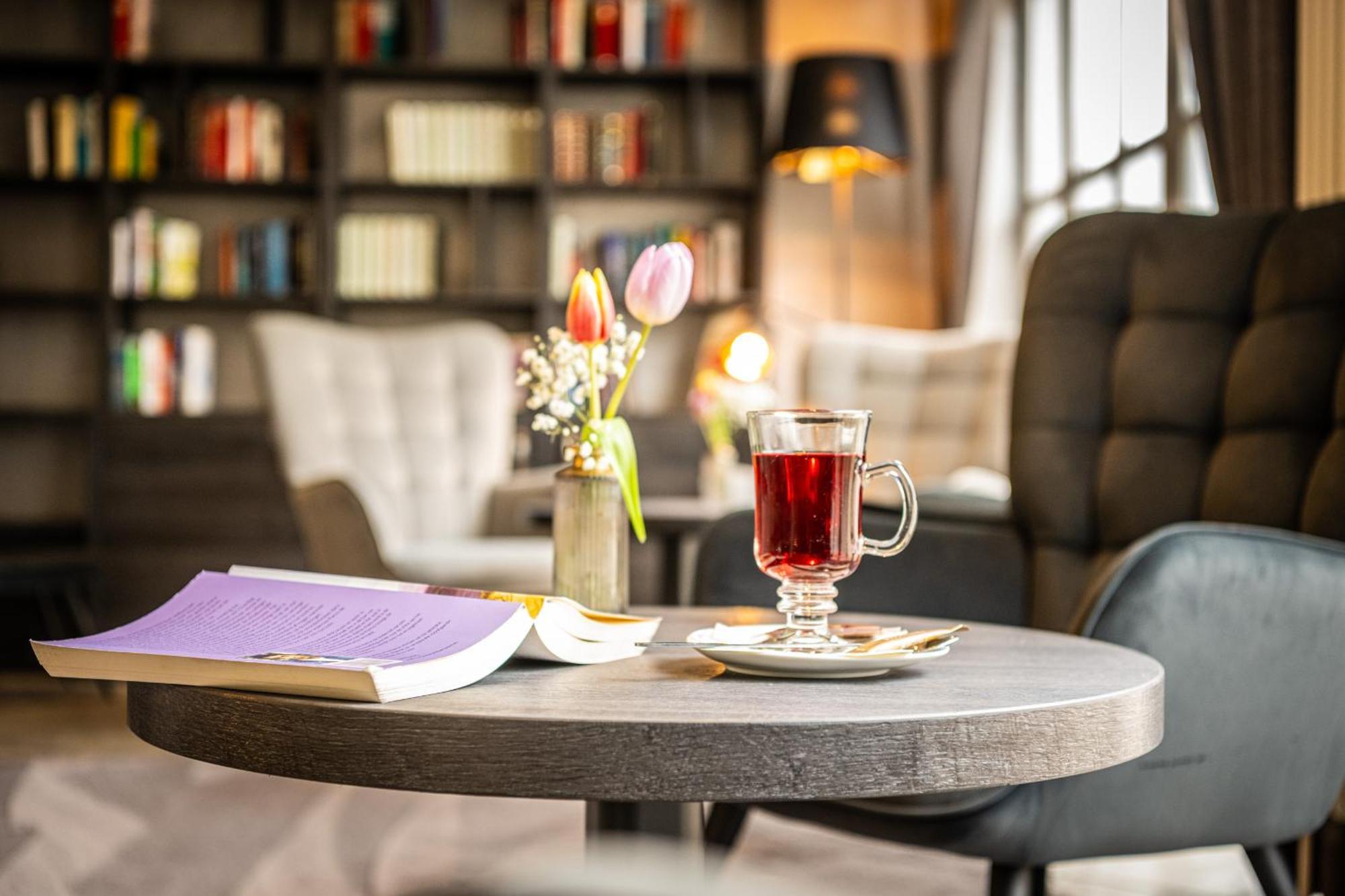 Hotel Lahnschleife Вейлбург Екстериор снимка